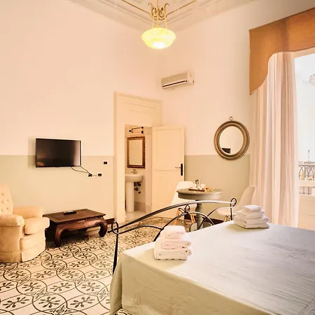 Palazzo Scarciglia Pensjonat 4*