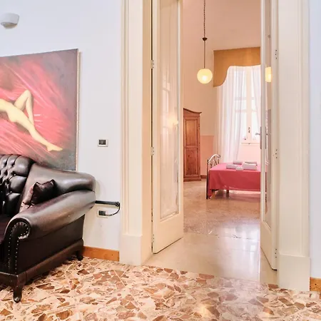 Pensjonat Palazzo Scarciglia 4*