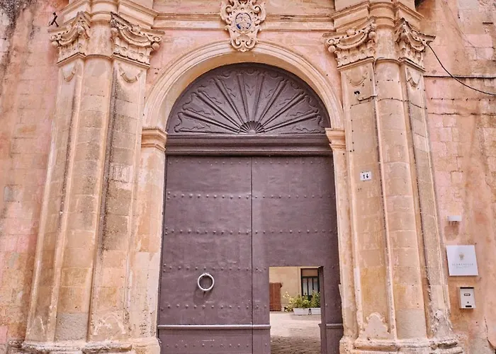 Palazzo Scarciglia Minervino di Lecce